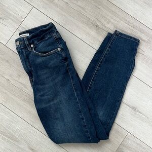 Good American skinny jeans size 2/26